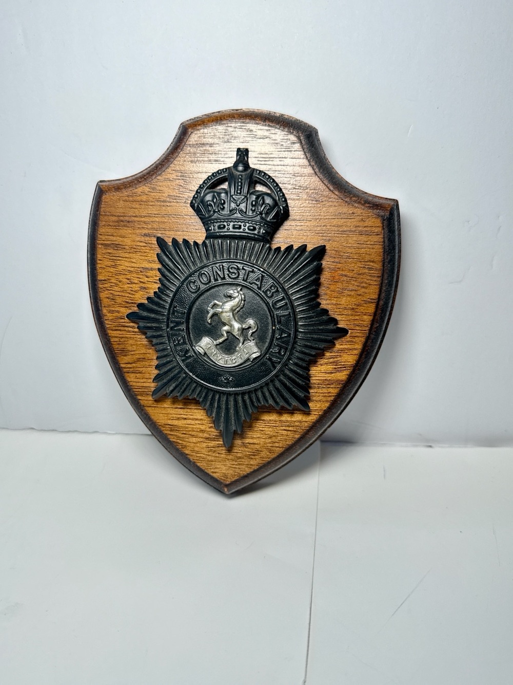 Kent Constabulary Plaque Wooden Shield Police Badge Wall Decor Collectible
